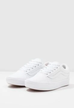 Vans Ua Comfycush Old Skool - Zapatillas - True White -Toni Pons Ventas 285749772de548b089d901e8a03c1e7b