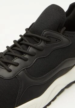 Pier One Unisex - Zapatillas - Black/White 13 Pier One Unisex - Zapatillas - Black/White -Toni Pons Ventas 383be7e17d7b4e6fb1f7aa6c378ae4ea