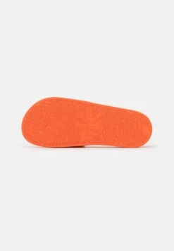Calvin Klein Jeans Slide Monogram- Sandalias Planas - Firecracker 12 Calvin Klein Jeans Slide Monogram- Sandalias Planas - Firecracker -Toni Pons Ventas 708dce766dd643d285c768e8d262b366