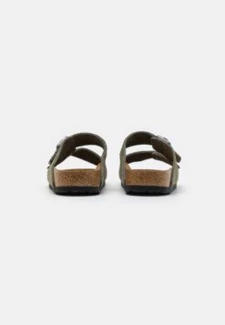 Birkenstock Arizona Unisex - Pantuflas - Thyme 10 Birkenstock Arizona Unisex - Pantuflas - Thyme -Toni Pons Ventas 9a7fa78958e04a36a34cac5a2479044f