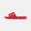 Nike Sportswear Victori One Slide - Sandalias Planas - University Red/Black 2 Nike Sportswear Victori One Slide - Sandalias Planas - University Red/Black -Toni Pons Ventas b220f0eb7c984ebb9b1692447ae5d602
