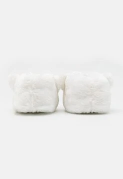 Polar Bear Slipper - Pantuflas - White -Toni Pons Ventas b901f8e1f79e4f03b7c88cfaede80b72
