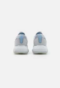 Jordan Air 200E - Zapatillas - Pure Platinum/Wolf Grey/Chambray -Toni Pons Ventas e647045b90044721bab581f07b7bf182