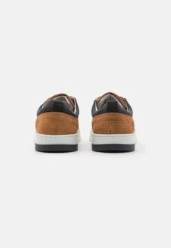 Bullboxer Zapatillas - Tan/Cognac 10 Bullboxer Zapatillas - Tan/Cognac -Toni Pons Ventas fae3f1ffec4448e79602ec19a794008d